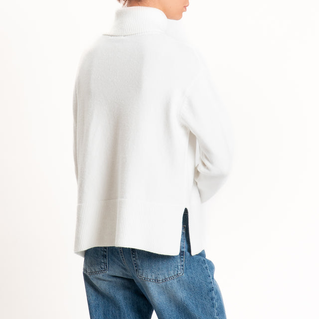 Zeroassoluto-Maglia scatola collo ad anello cannolè - panna