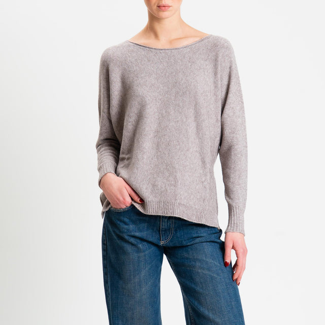 Zeroassoluto-Maglia soft hand scollo barca spacchi laterali - taupe