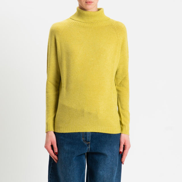 Zeroassoluto-Maglia soft hand collo alto bordi a coste - lime