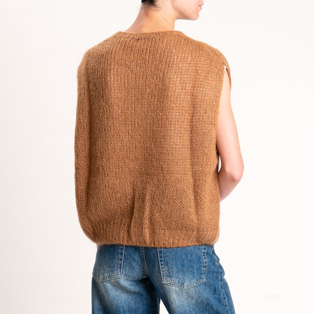 Zeroassoluto-Maglia mohair smanicata - camel