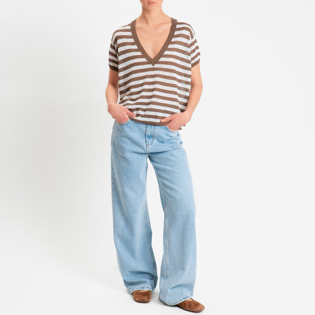 Zeroassoluto-Maglia scollo v a righe garza di viscosa - choco/bianco