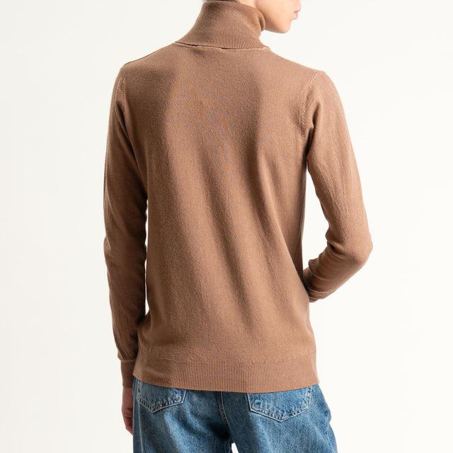 Zeroassoluto-Maglia collo alto - camel