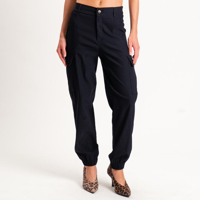 Zeroassoluto-Pantalone LERRY cargo tessuto elastic - nero
