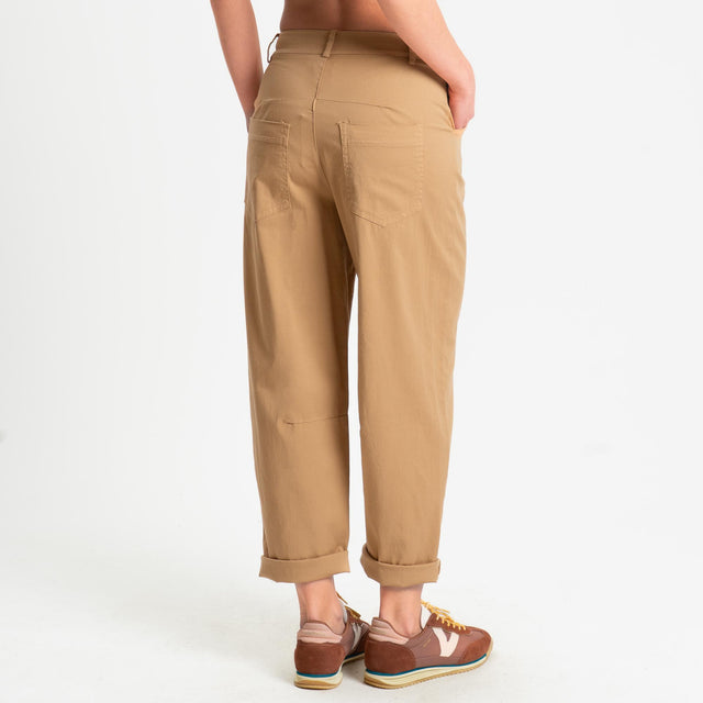 Zeroassoluto-Pantalone LIZ barrel cotone elasticizzato - miele