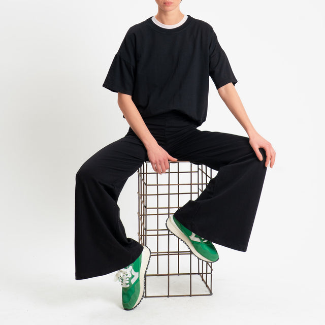 Zeroassoluto-Pantalone bootcut fit felpa light - nero