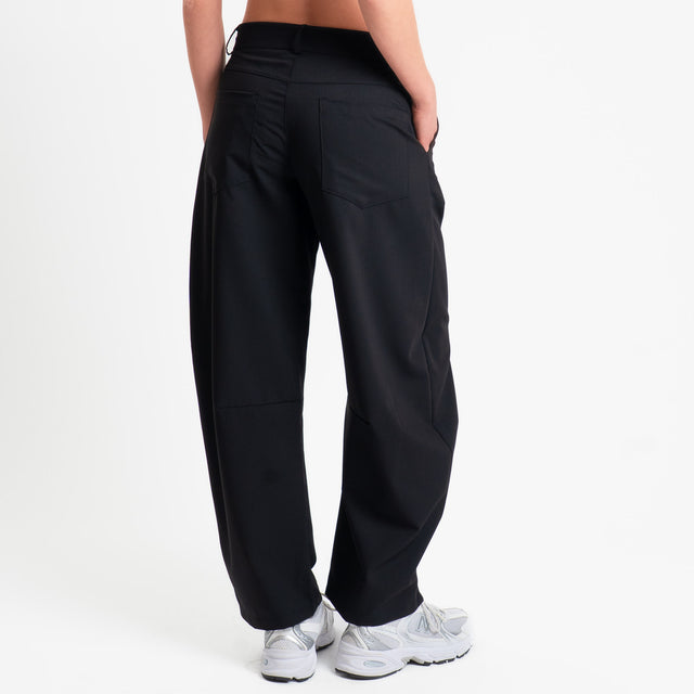 Zeroassoluto-Pantalone LUCE barrel fit in poliviscosa - nero