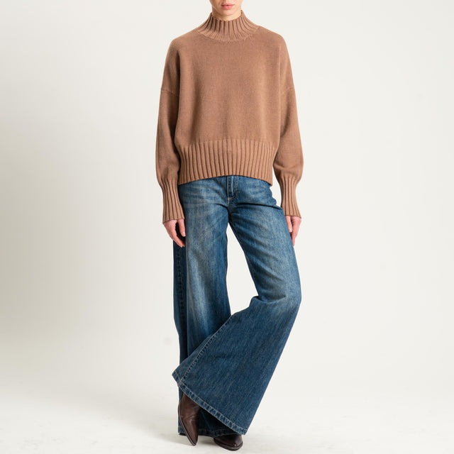 Zeroassoluto-Maglia collo montato bordi a coste - camel