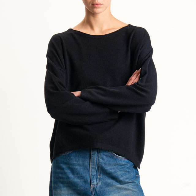 Zeroassoluto-Maglia girocollo a scatola - nero
