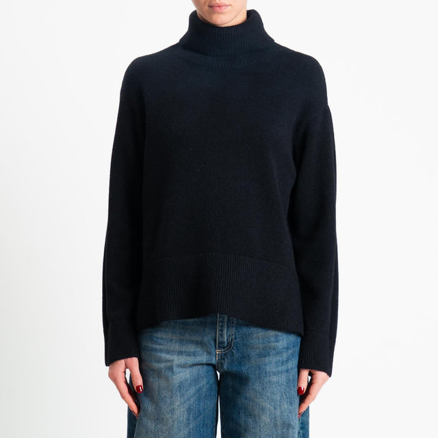 Zeroassoluto-Maglia scatola collo ad anello fondo cannolé - nero