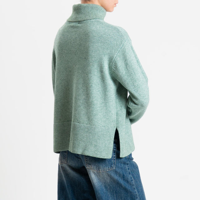 Zeroassoluto-Maglia scatola collo ad anello fondo cannolé - salvia