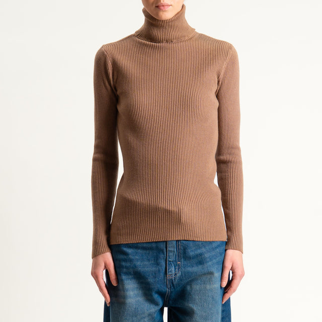 Zeroassoluto-Maglia collo alto a costine - camel