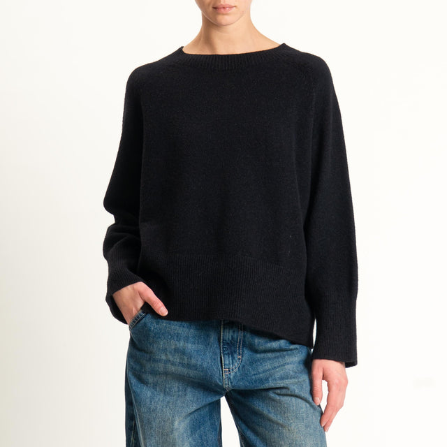 Kontatto-Maglia a scatola girocollo (QS) - nero