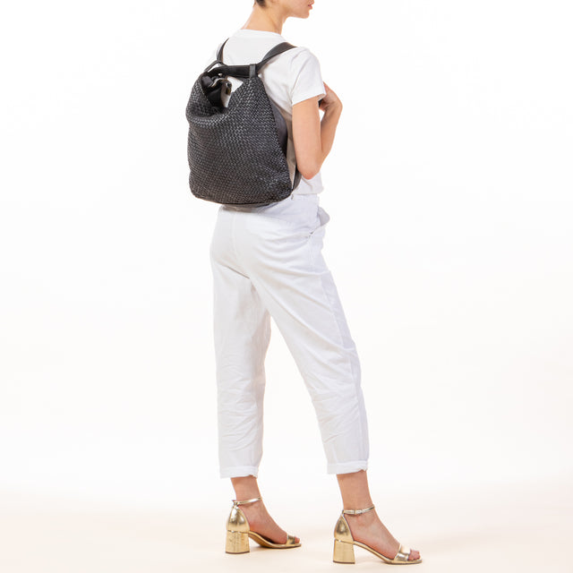 Zeroassoluto - Backpack bag in woven leather - black