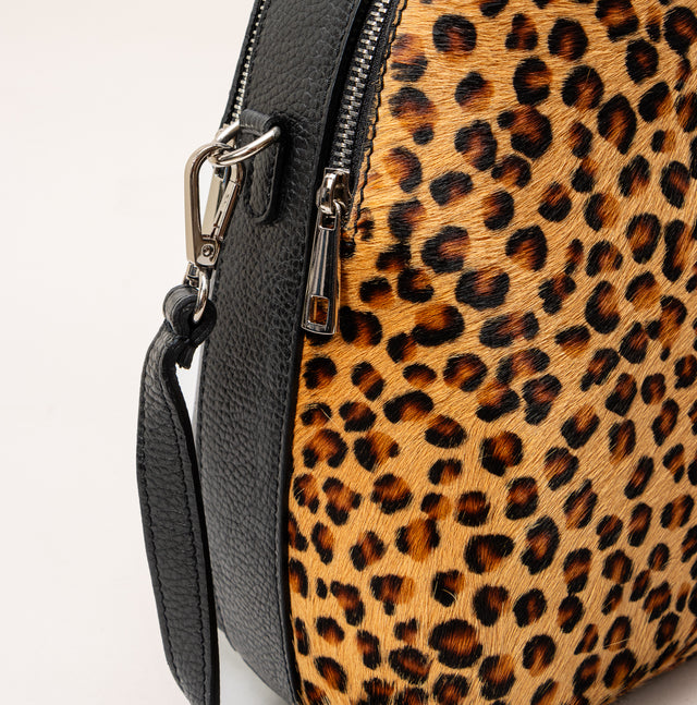 Zeroassoluto-Borsa a mano in cavallino con zip - maculato beige/nero