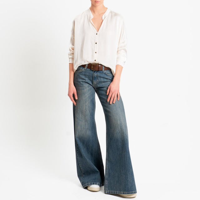 Tensione in-Camicia satin bottoni dorati - burro