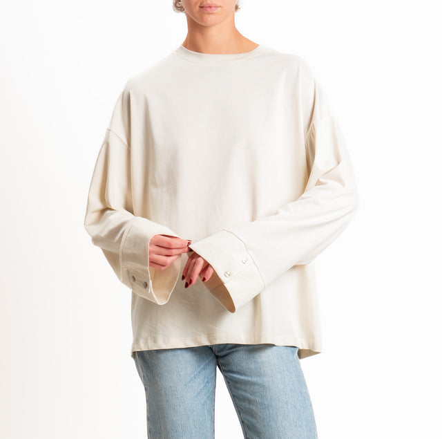 Tensione in-T-shirt oversize manica ampia con polsini e bottoni - burro