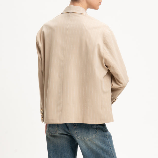 Tensione in-Giacca gessata con cappello - beige