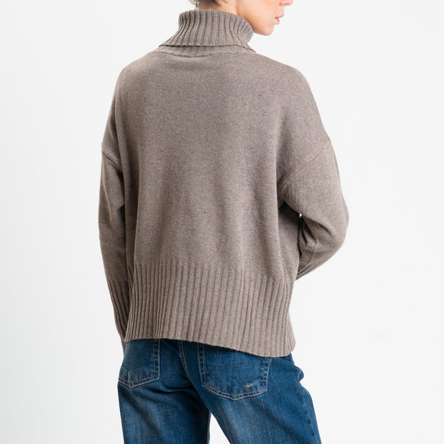 Tensione in-Maglia collo alto misto cashmere - castoro