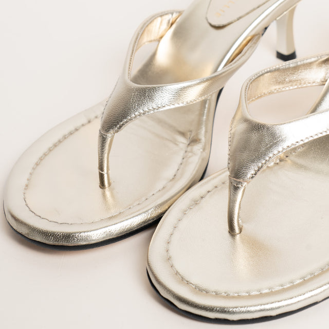 Divine Follie-Sandalo infradito con tacco - laminato platino