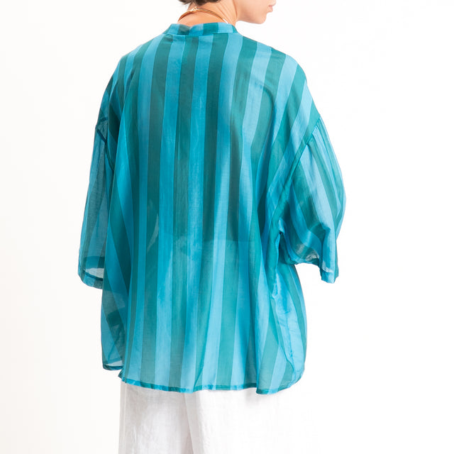 Tensione in-Camicia mussola a righe collo coreana - celeste/verde