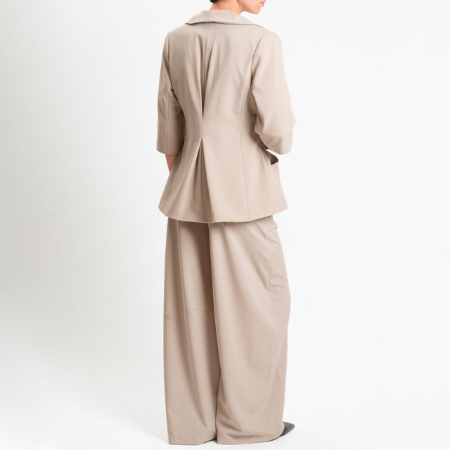 Tensione in-Giacca un bottone mezza manica - beige