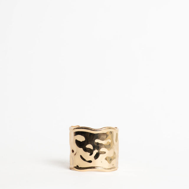 W by Whitemood-Bracciale rigido ondulato martellat - gold