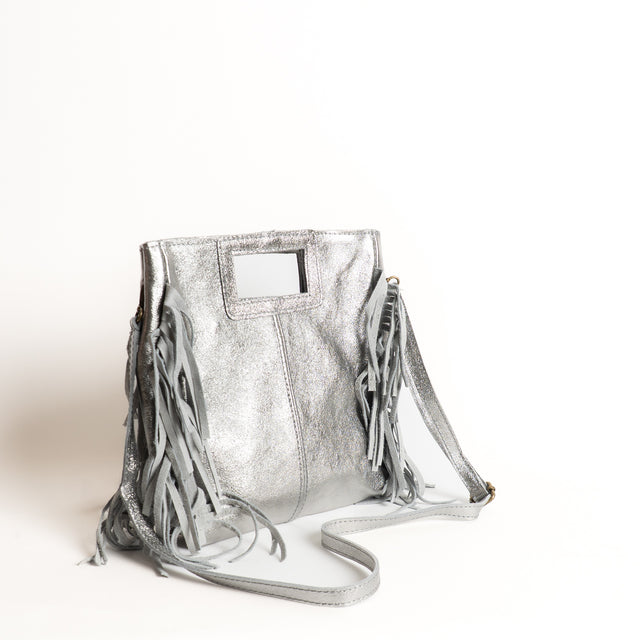 W by Whitemood-Borsa a mano laminata con frange - silver