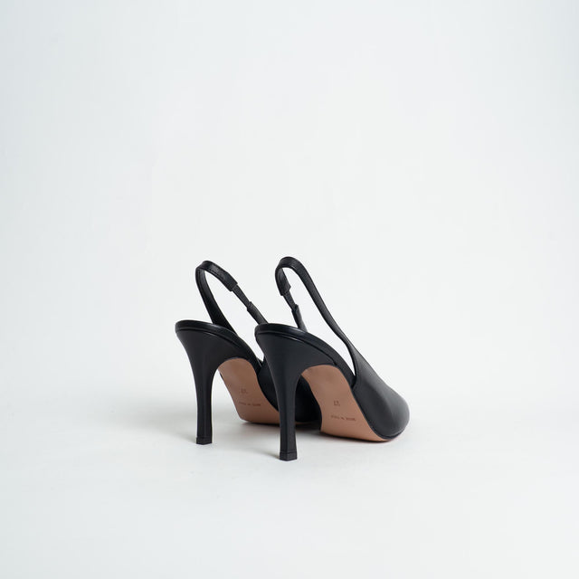 Ovyè- Slingback a punta con tacco - Nero