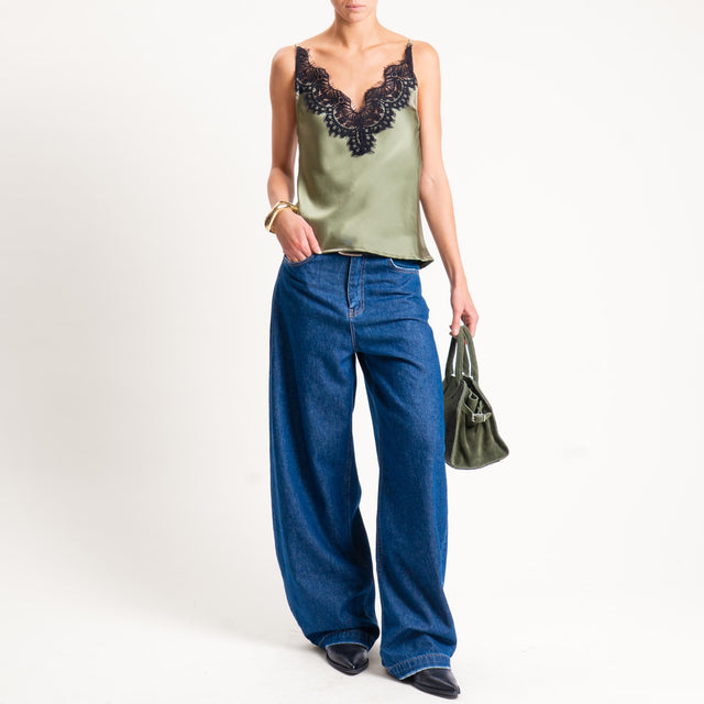 Tensione in-Top satin con pizzo - militare