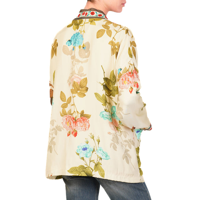 Kimono corto con estampado floral Wu'side - Mantequilla/Melocotón/Militar