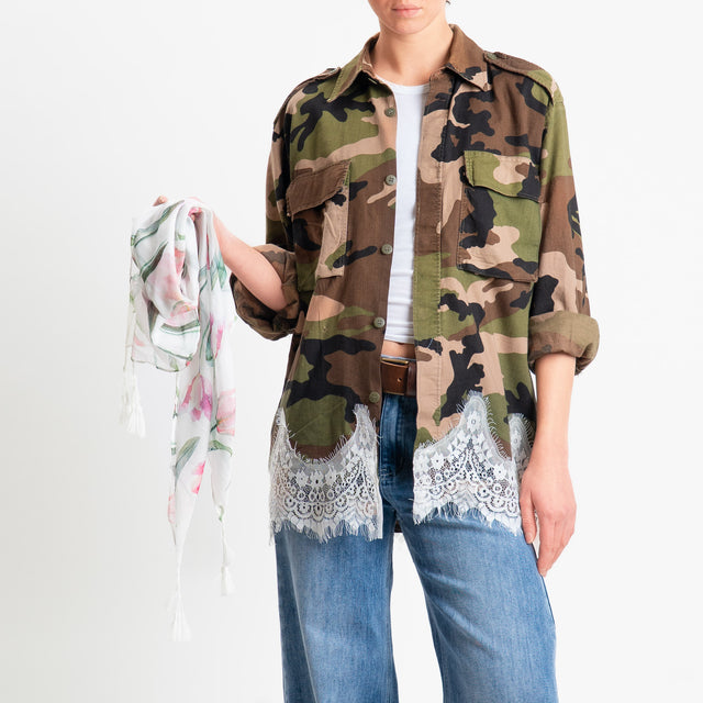 Philia Loft-Giacca Camicia VINTAGE con foulard - camouflage/latte/fucsia