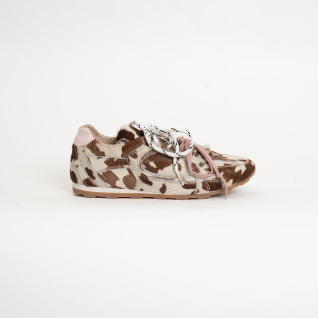 Zapatillas Divine Follie en piel de potro con estampado de vaca - beige/marrón oscuro
