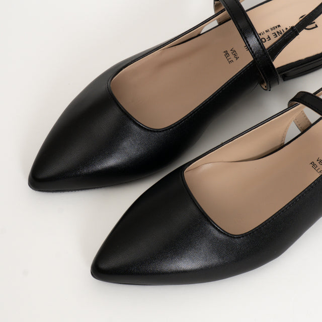 Divine Follie-Slingback a punta - nero