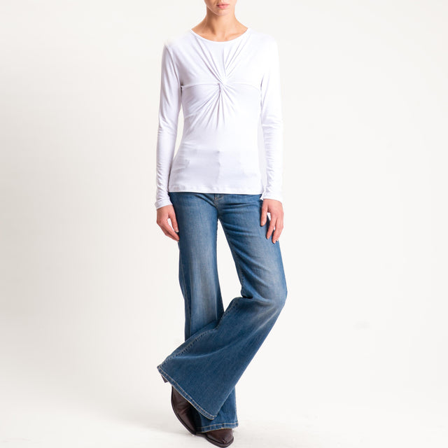 Tensione in- T-shirt in jersey con nodo - panna