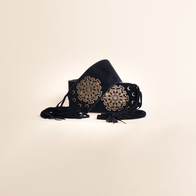 Tensione in-Cintura alta effetto suede con applicazioni - nero