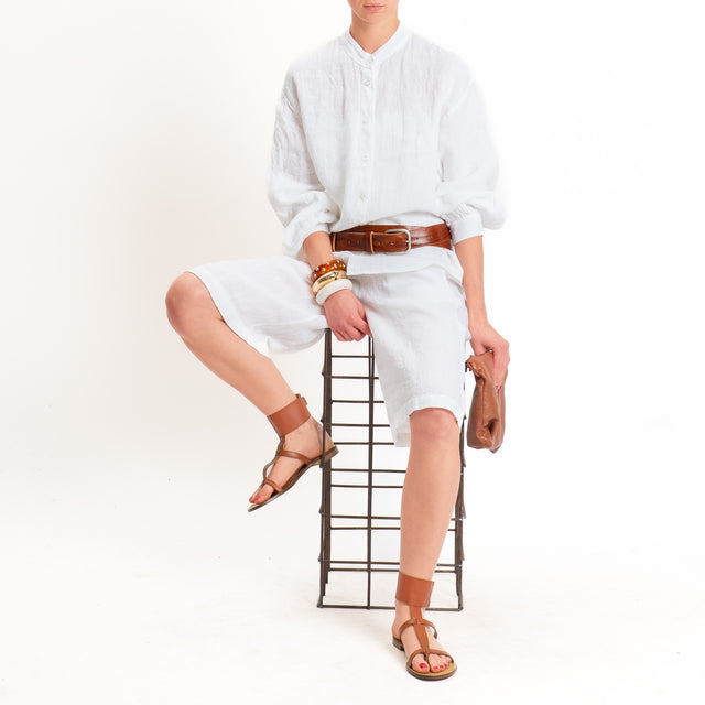 Zeroassoluto-Bermuda elastico in vita 100% lino premium washed - bianco