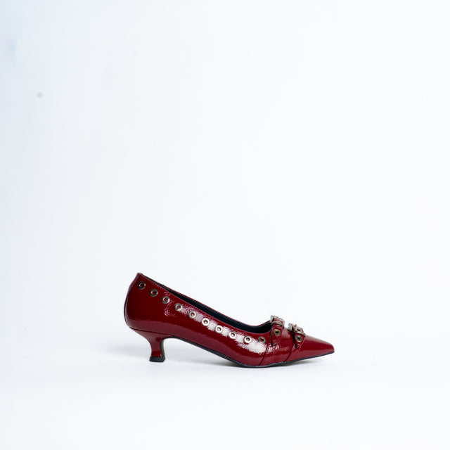 Divine Follie-Ballerina naplak doppia fibbia con borchie - Bordeaux