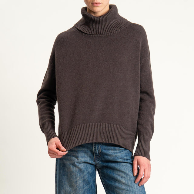 Zeroassoluto-Maglia collo alto - cioccolato