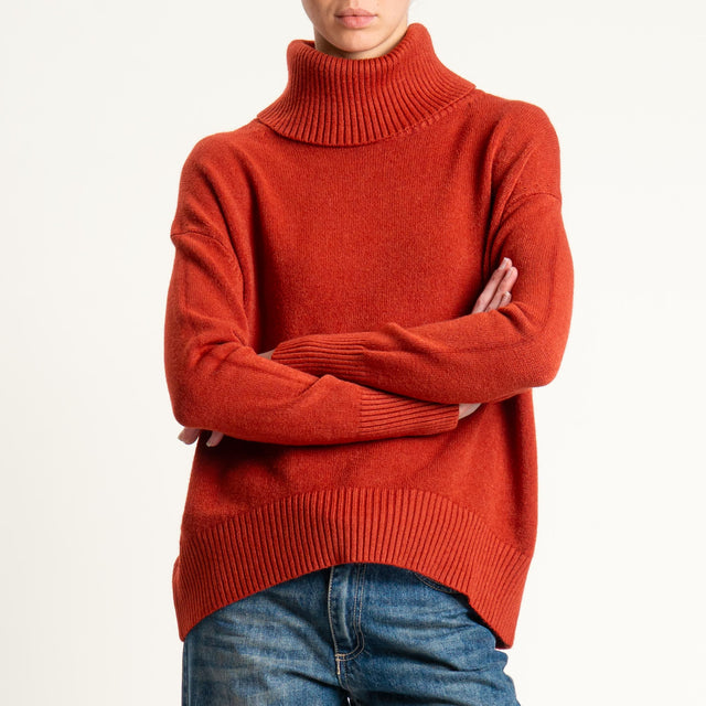Zeroassoluto-Maglia collo alto - ruggine
