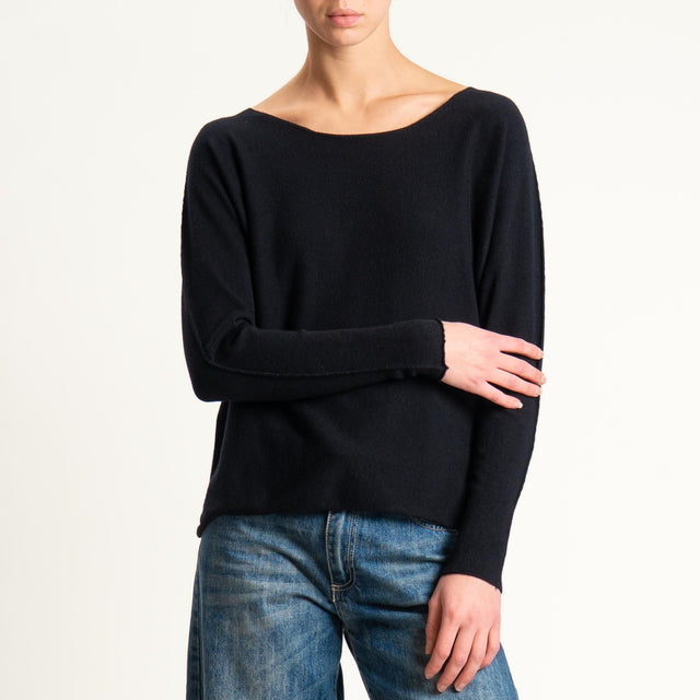 Zeroassoluto-Maglia girocollo spacchi laterali - nero