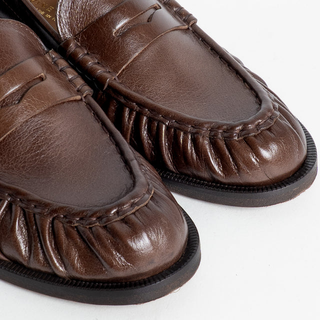 Divine Follie-Mocassino in pelle - cioccolato