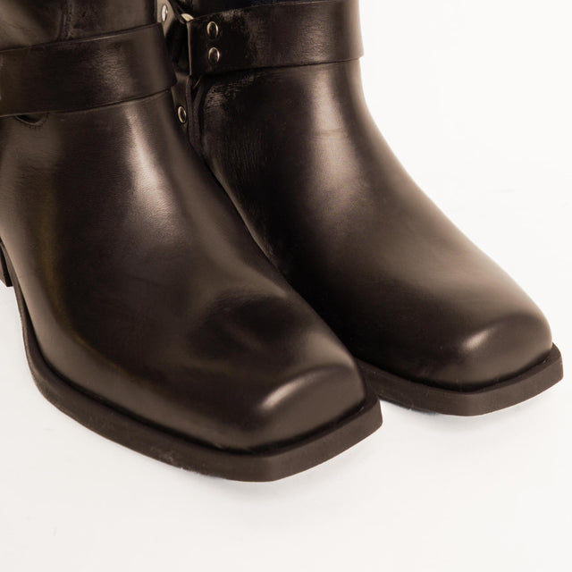 Ovye'-Biker in pelle - moro