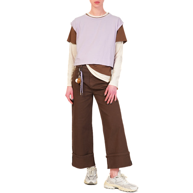 Pantalón elástico de dril de algodón con puños y dijes - chocolate
