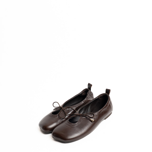 Divine follie-Ballerina in pelle - moro