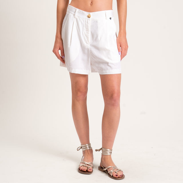 Dixie-Completo misto lino blusa scollo v e shorts - latte