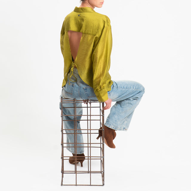 Dixie-Camicia cut out dietro in organza lyocell - olio