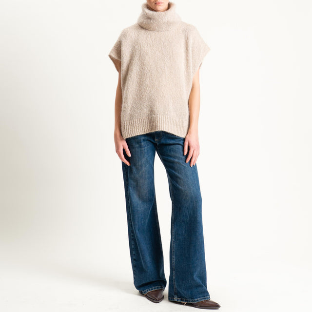 Dixie-Maglia mohair smanicata collo alto - beige