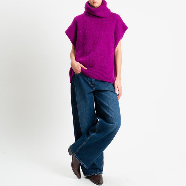 Dixie-Maglia mohair smanicata collo alto - ortensia