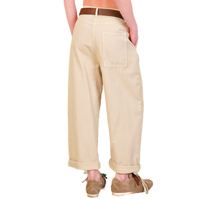 Dixie-Pantone con pliegues y cinturón - beige