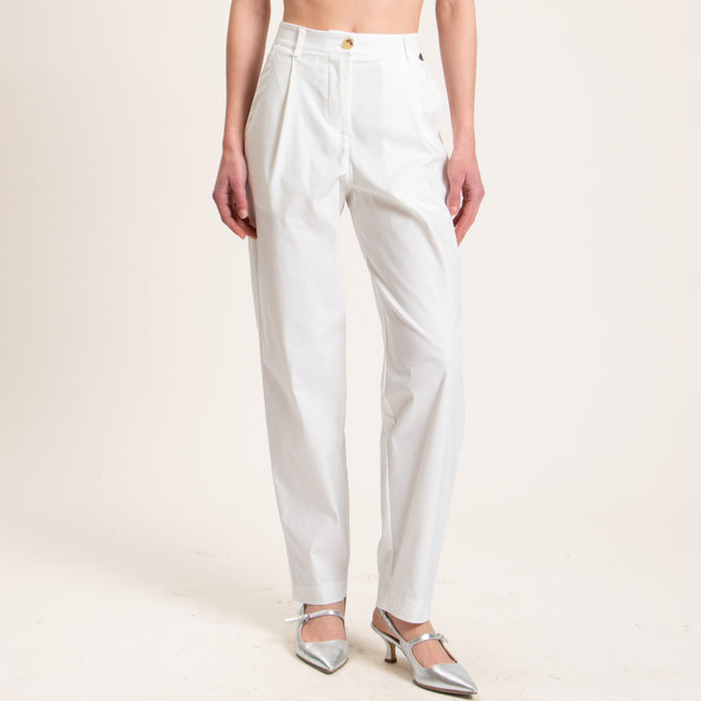 Dixie-Pantalone con pinces cotone elasticizzato - latte